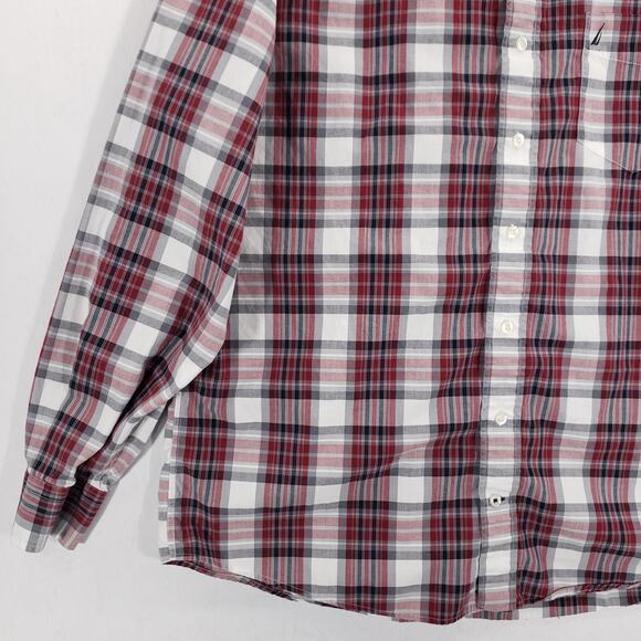 Nautica Shirt  Mens Extra Large Red Plaid Long Sleeve Casual Preppy Button Up - Picture 3 of 10